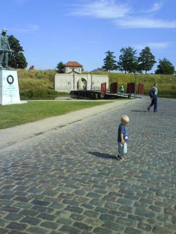 photo1.jpg